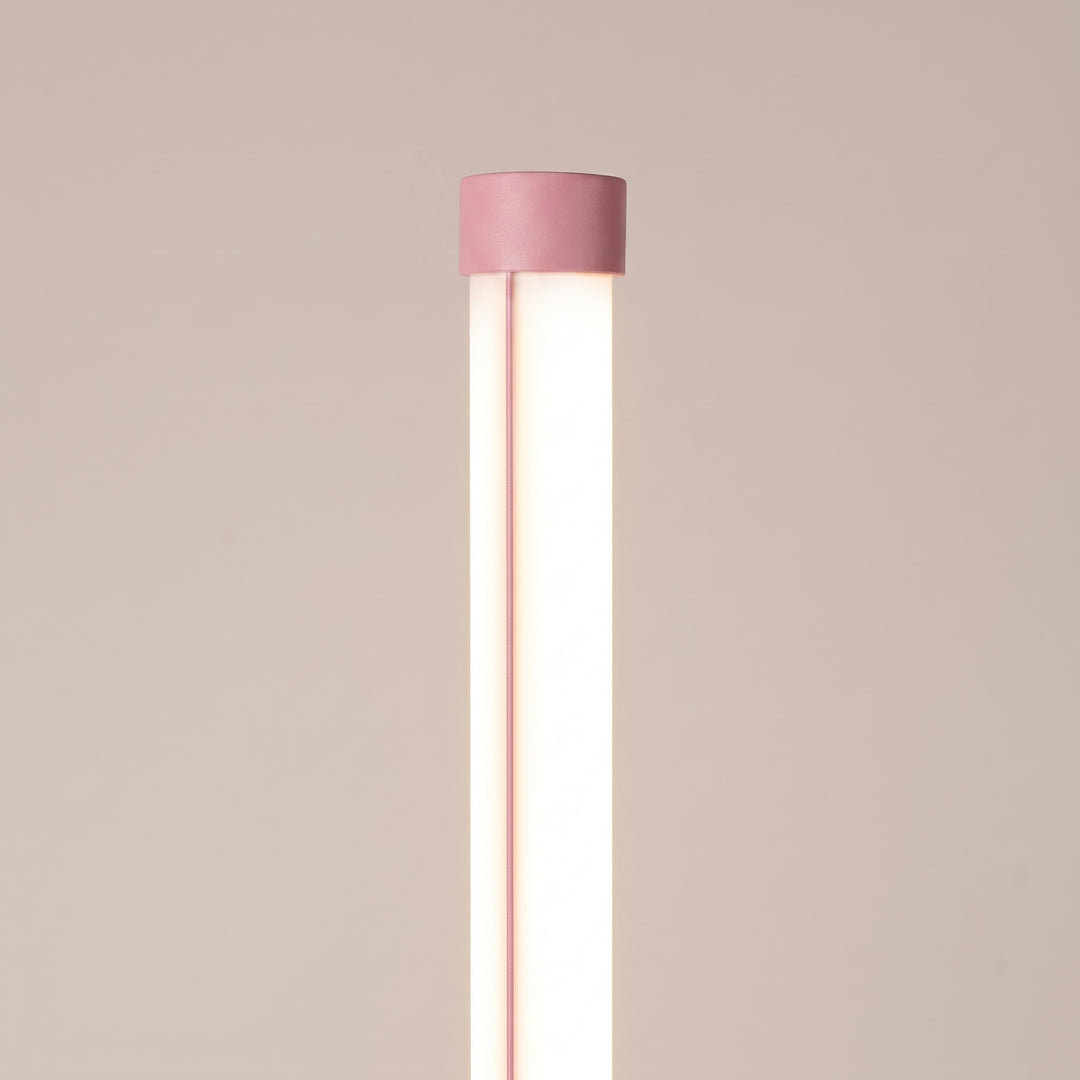 Lampadaire TRANG rose détail du sommet du tube