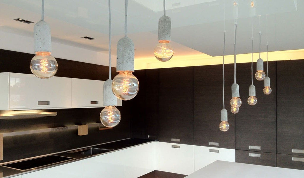 Comment remplacer les lampes de plafond suspendu