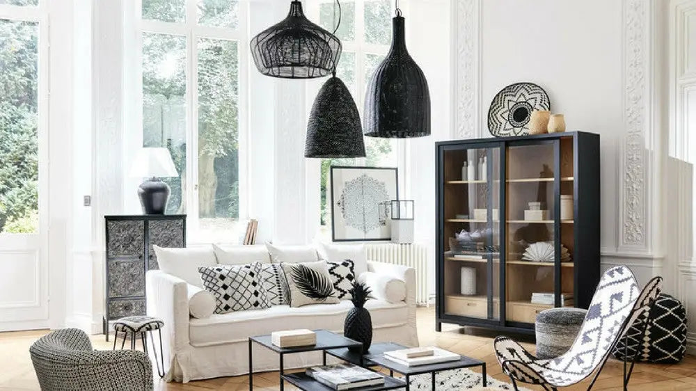 The little details to pay attention to when choosing lighting.