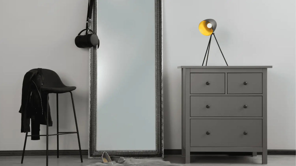 Comparaison des lampadaires rechargeables et des lampadaires traditionnels