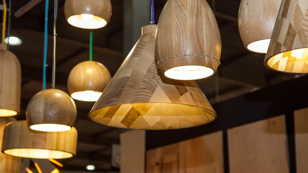Lampes en bois sablé