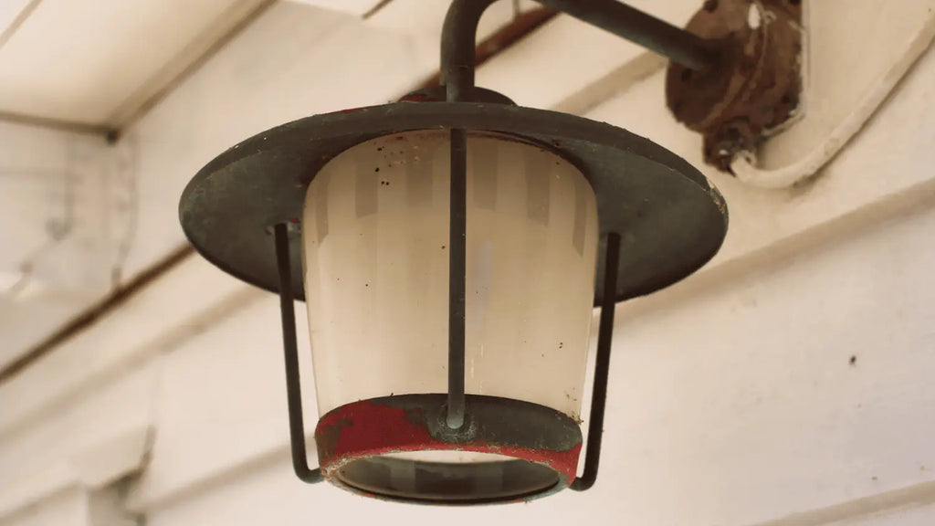Installation des luminaires extérieurs