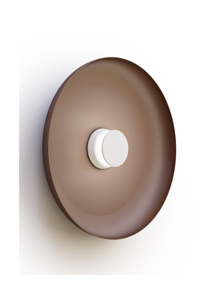 Applique murale Totem Pablo Designs, abat-jour métal espresso 56 cm, base blanche