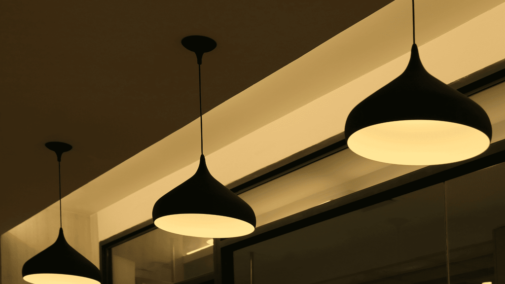 Plafón negro