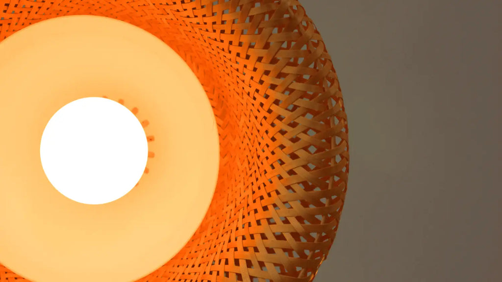 Le rotin dans le design d'éclairage : un mélange de tradition et de modernité