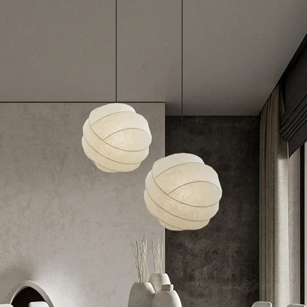 Suspension Design Boule Torsadée en Soie Moderne

