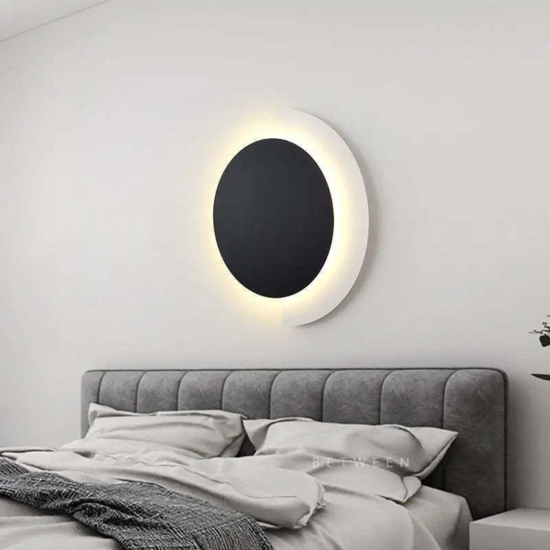 Applique murale post moderne à LED en orange, vert ou noir

