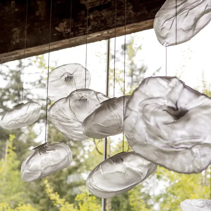 Suspension nuage verre soufflé formes organiques style artistique moderne