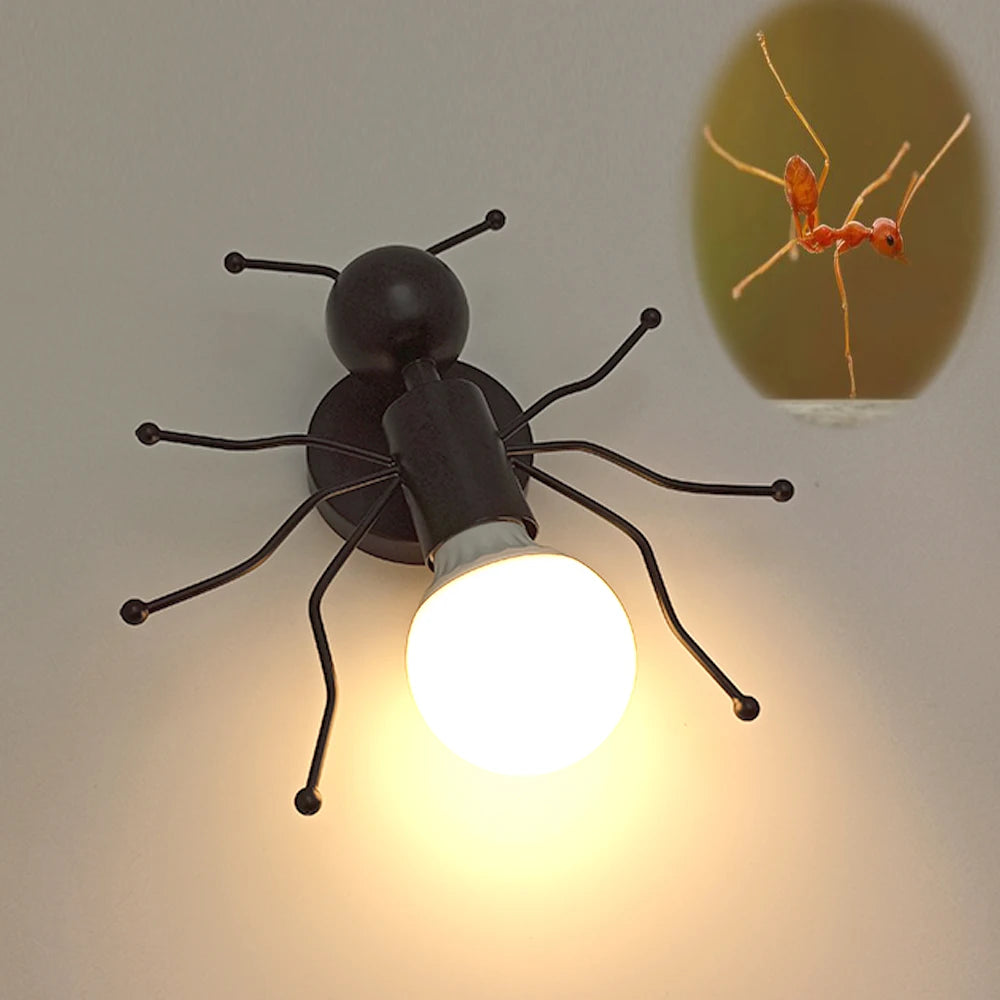 Applique murale noir en forme d'araignée

