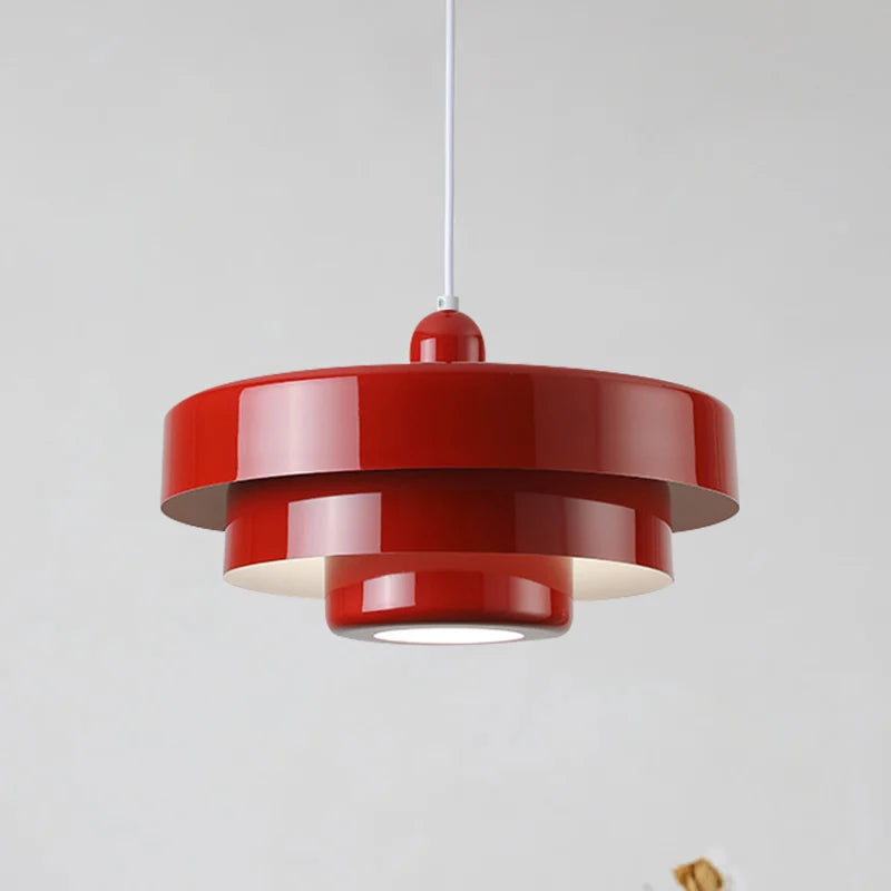 Suspension design moderne étages couleurs vives style scandinave