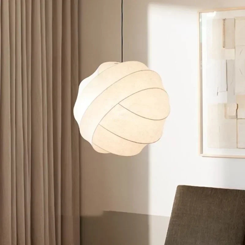 Suspension Design Boule Torsadée en Soie Moderne

