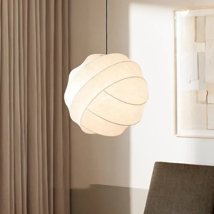 Suspension Design Boule Torsadée en Soie Moderne

