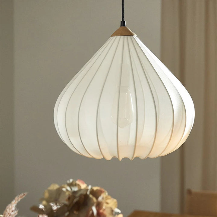 Suspension luminaire figue légère de couleur blanc ou marron

