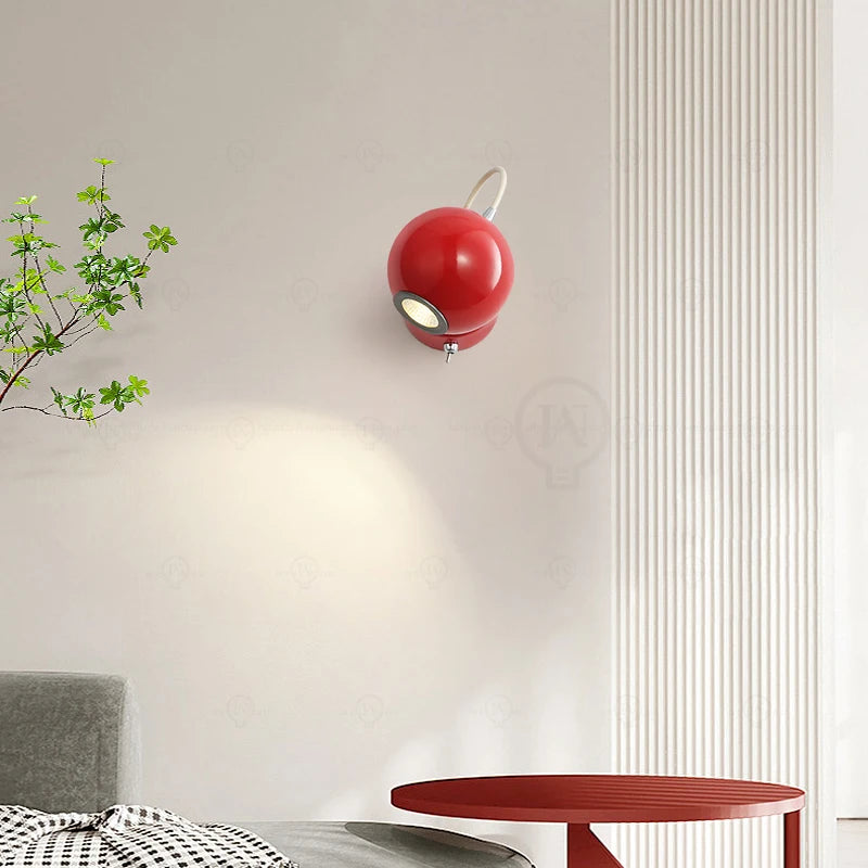 Petite applique murale colorée au style rétro

