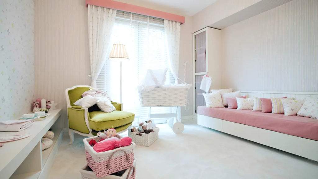 Tout savoir sur les suspensions pour chambre de bébé