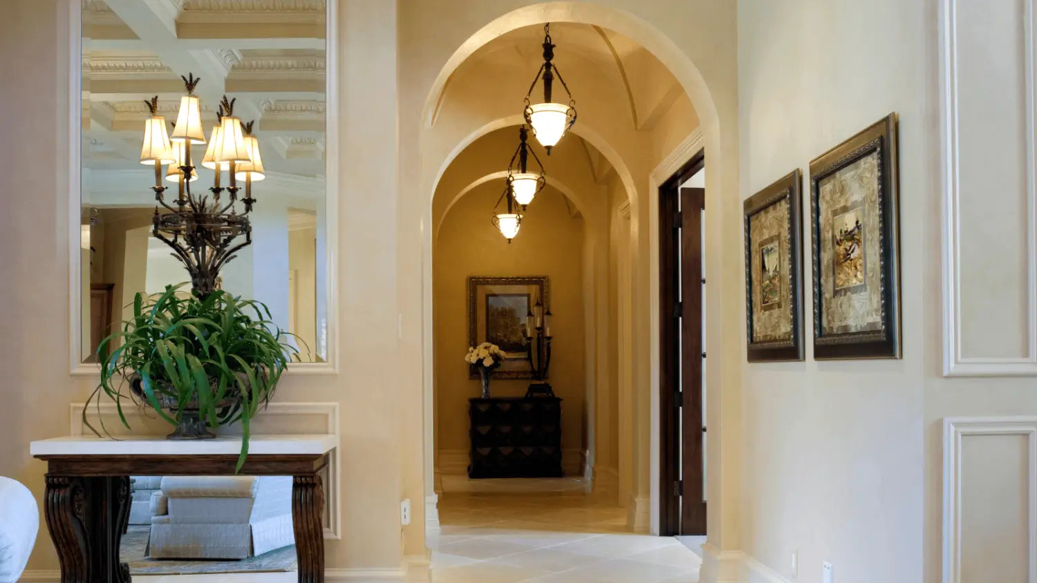 The 1-light designer pendant light: an elegant choice for the hallway