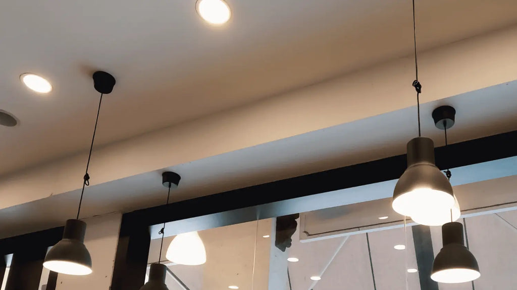 Installation lumineuse : comment poser votre suspension de couloir ?