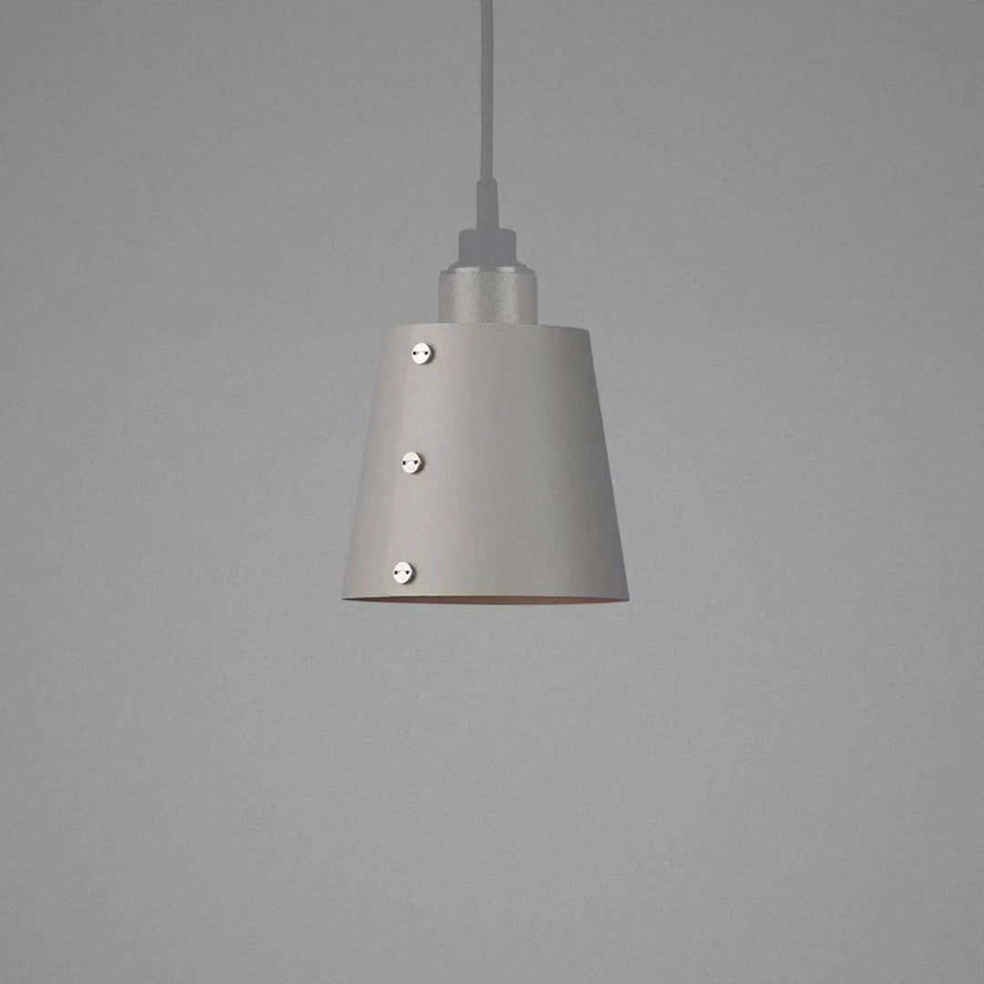 Abat-jour Hooked petit modèle en métal coloris pierre