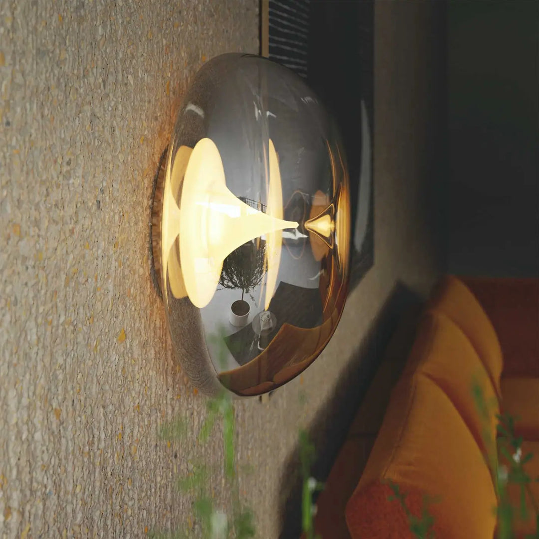 Applique murale bond en chrome réfléchissant avec lumière jaune chaude style contemporain en verre superposés
