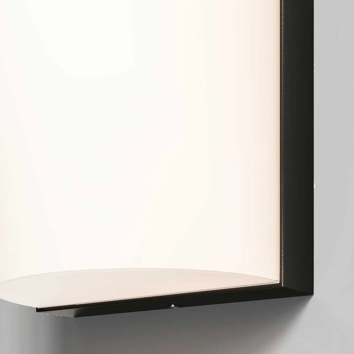 Applique extérieure badd en aluminium graphite avec diffuseur en verre dépoli incurvé monté au mur