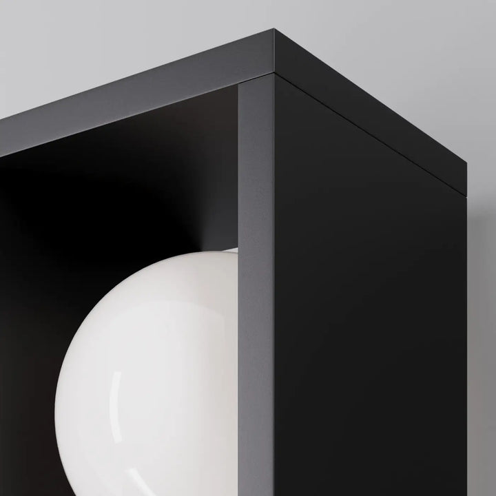 Applique extérieure led slate en forme de cube noir mat avec une lumière chaude sphérique indice ip65