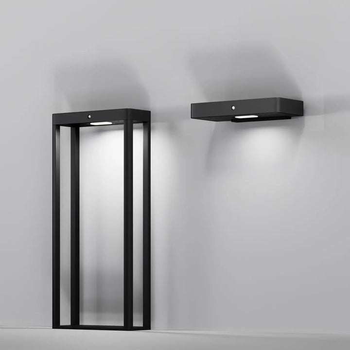 Applique extérieure en acier noir avec barre ultra-fine et éclairage led intégré design moderne et rectangulaire