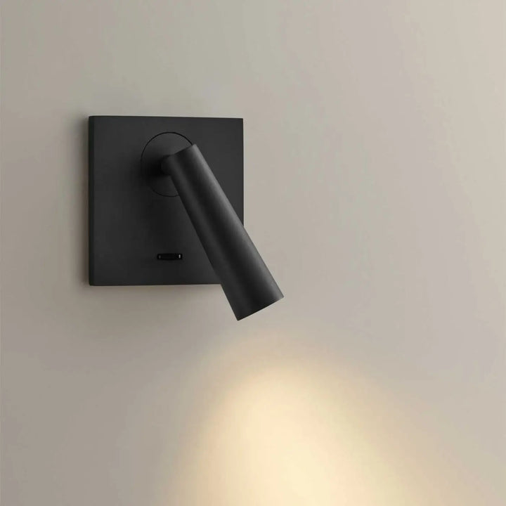 Gros plan sur l'applique Gamma noire #couleur_noir