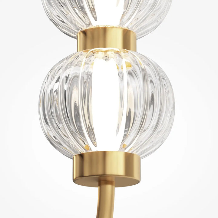 Applique murale amulet ovale en verre strié transparent avec finition laiton poli et globe en verre nervuré