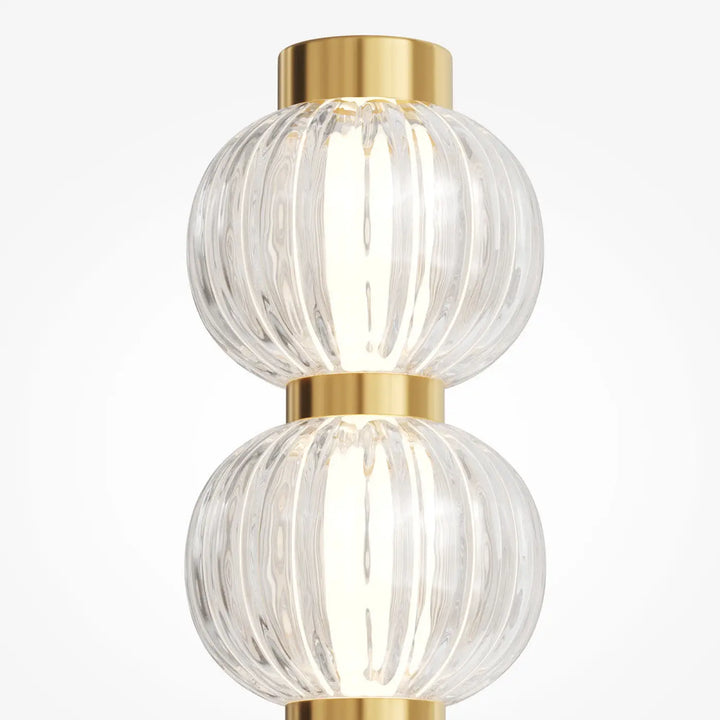 Applique murale amulet verticale avec globes en verre strié clair et accents en laiton poli pour éclairage moderne