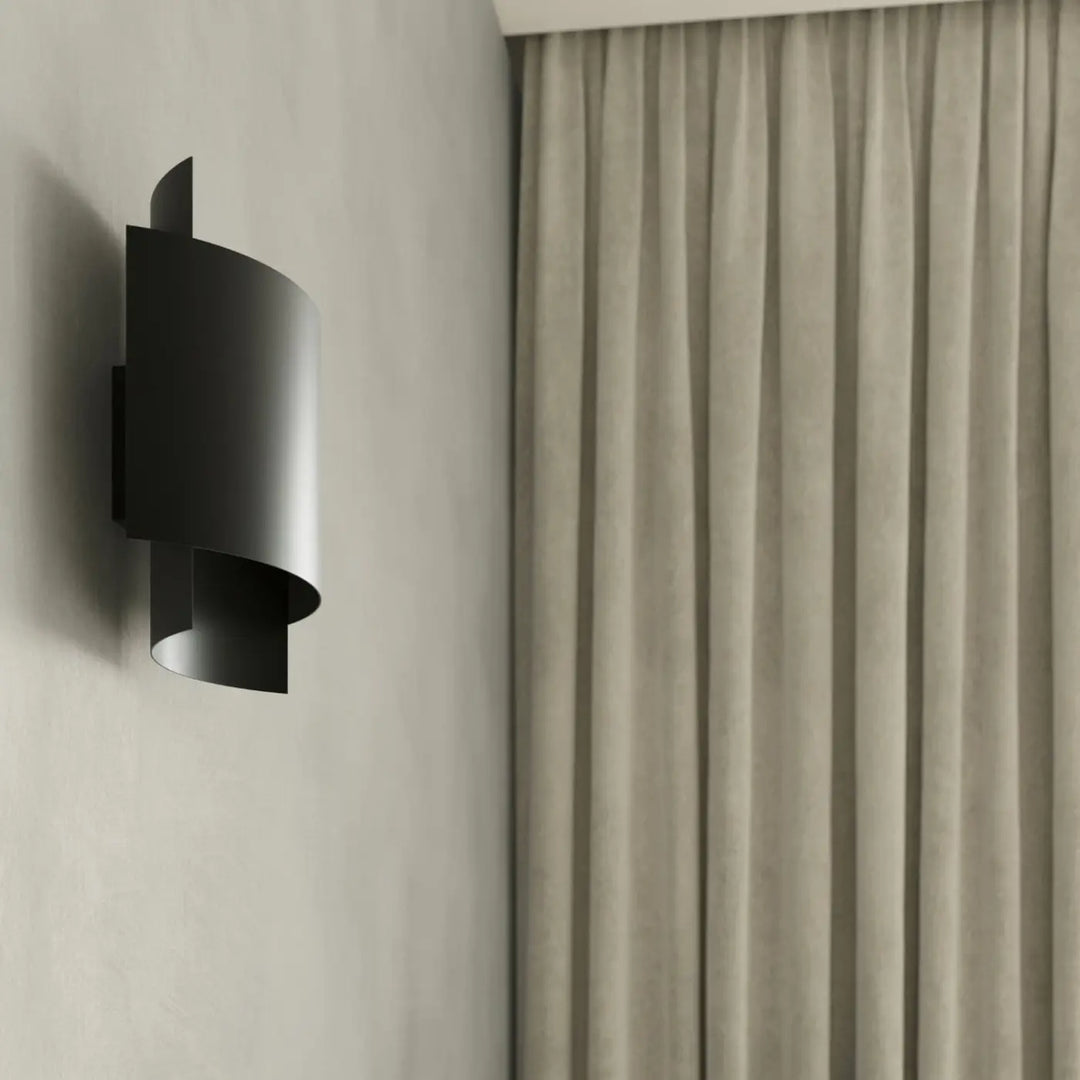 Applique murale noir vue rapprochée dans son décor