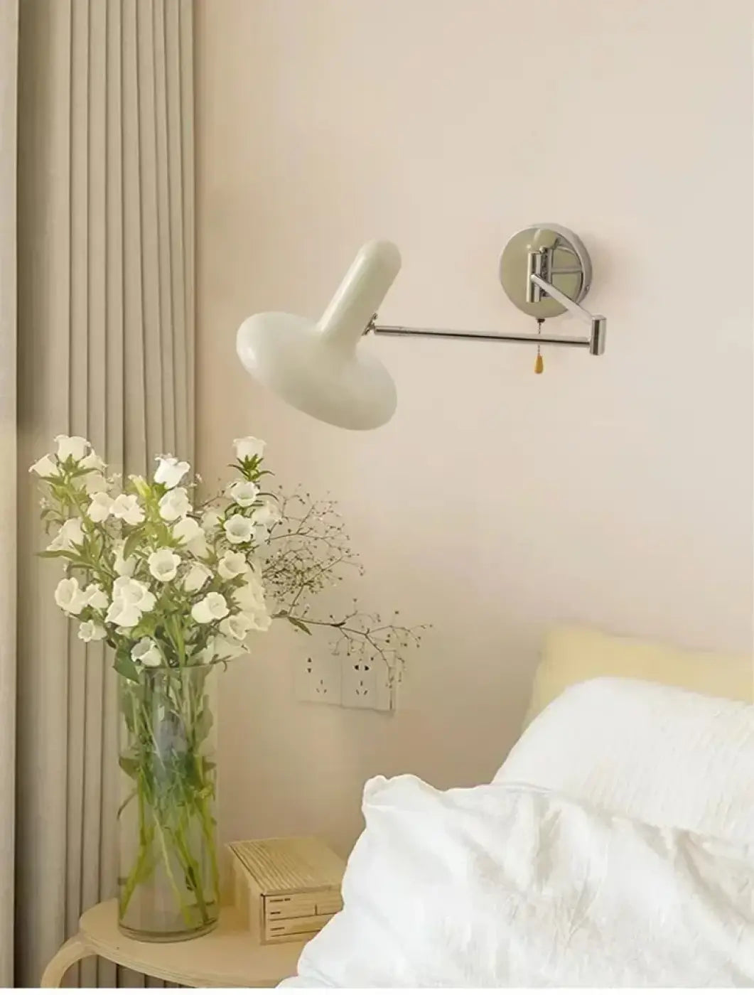 Applique Murale 2 Bras ONLI En Métal Blanc Vieilli - Style Classique Élégant Pour Salon Ou Chambre