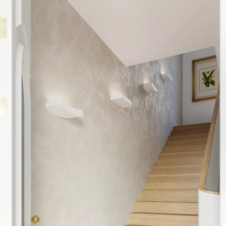 Applique murale hattor en céramique blanche moderne avec design minimaliste pour une ambiance unique