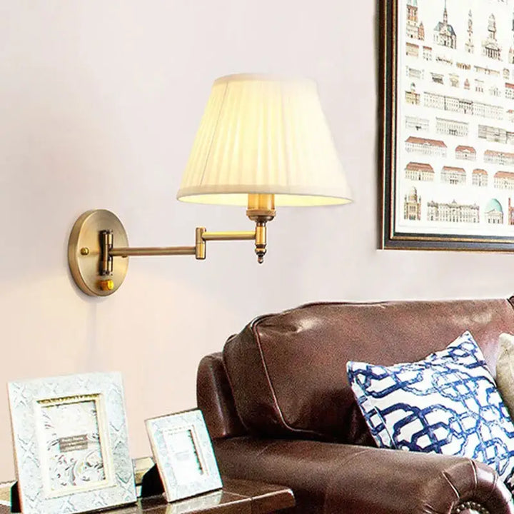 Applique Murale Blanche Avec Support Doré Amovible Chic