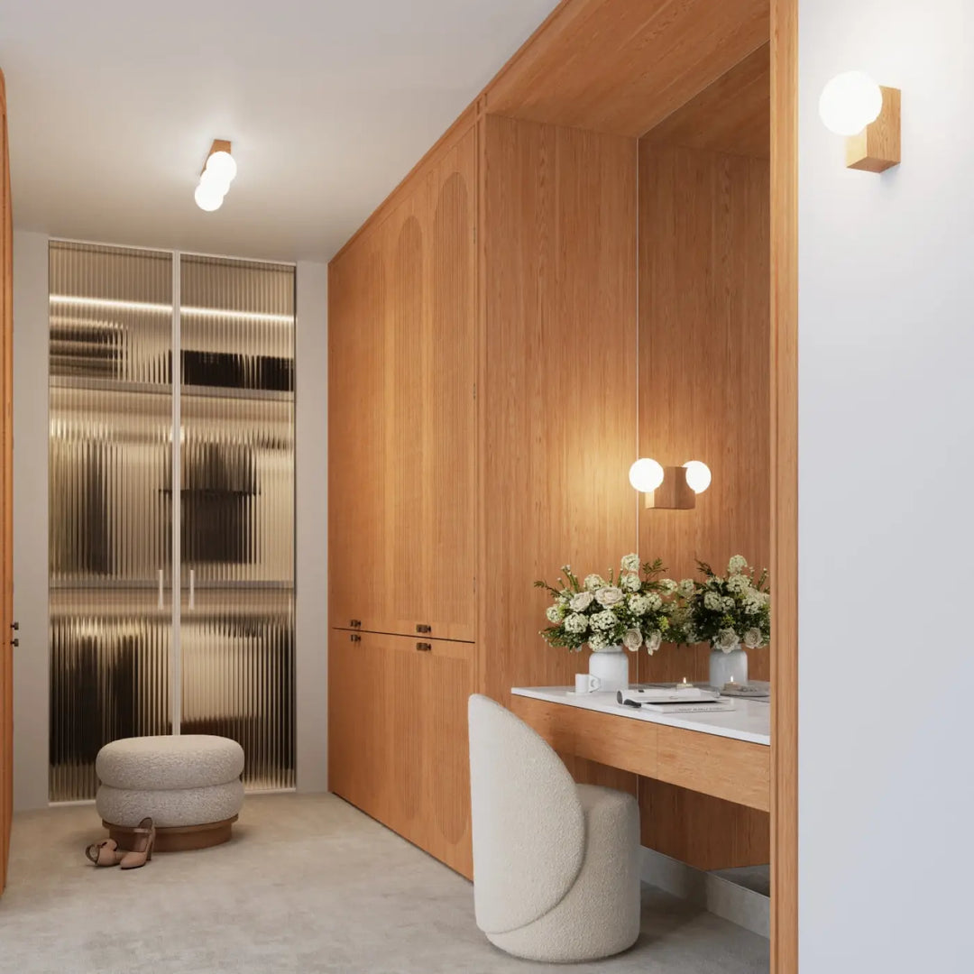 Applique plafonnier bulbo en bois naturel avec forme minimaliste et combinaison naturelle pour intérieur moderne