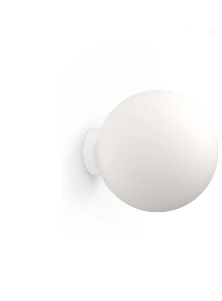Applique Bola Sphere à rosace blanche, globe en verre opale de 40 cm