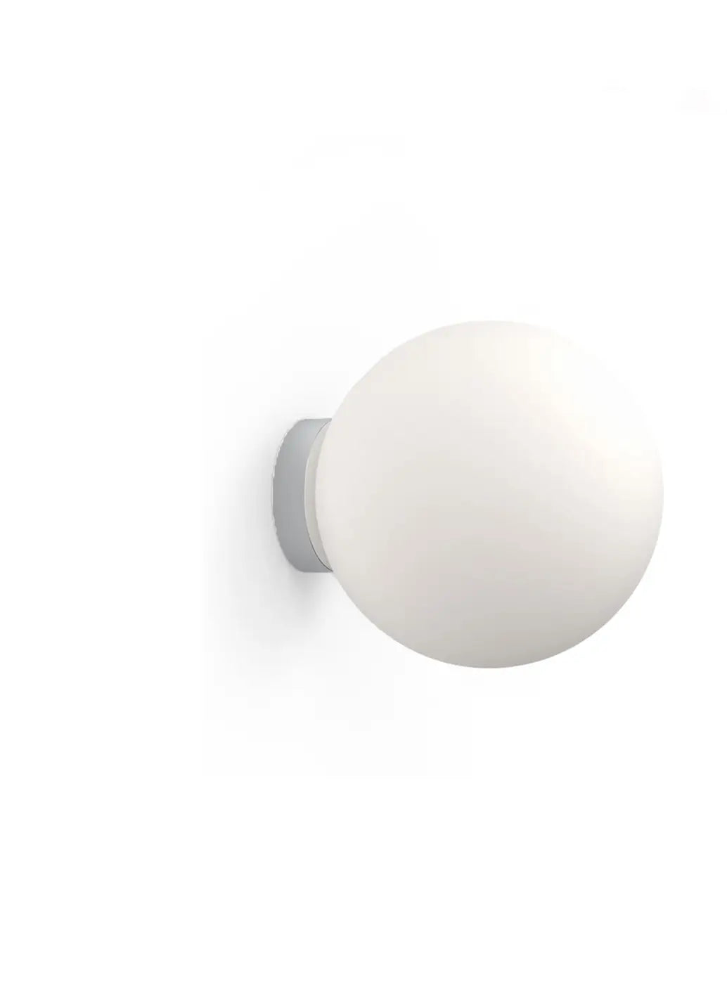 Applique Bola Sphere à rosace argentée, globe en verre opale de 30,5 cm