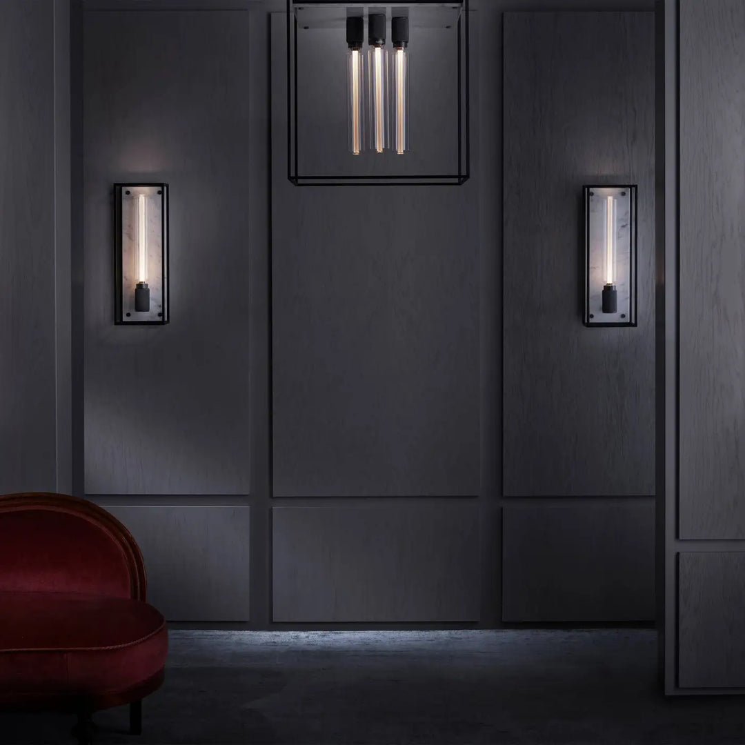 Luminaire Caged en marbre blanc dans un intérieur #couleur_blanc