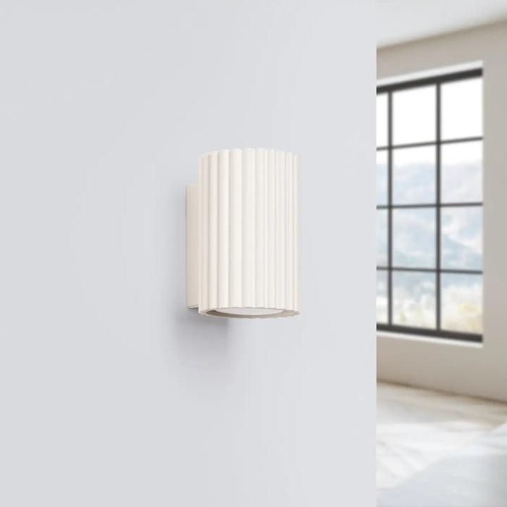 Applique Murale beige éteinte, vue rapprochée