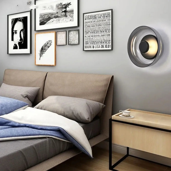 Applique murale contemporaine ronde en verre clair design moderne