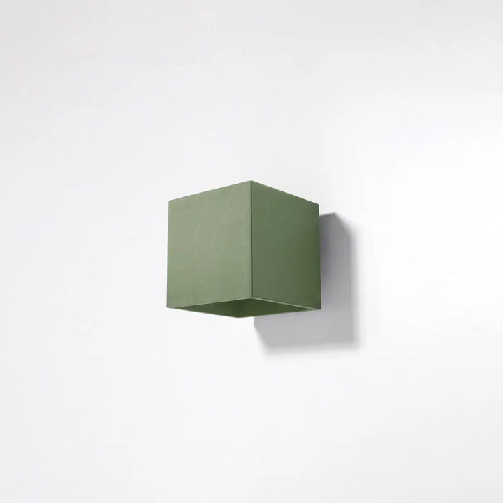 Applique Murale vert olive éteinte, vue rapprochée