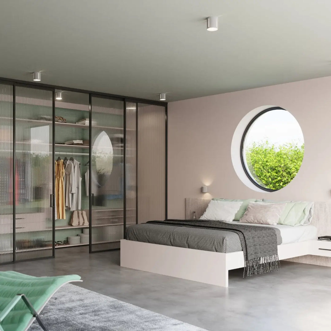 Applique murale gris dans une chambre