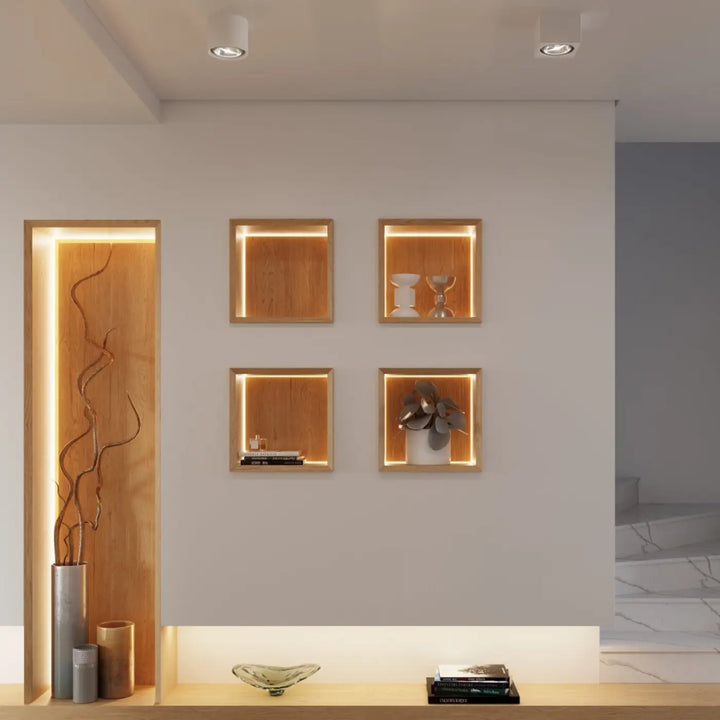 Applique murale céramique kalu avec étagères murales carrées en bois et éclairage led chaud pour une atmosphère unique
