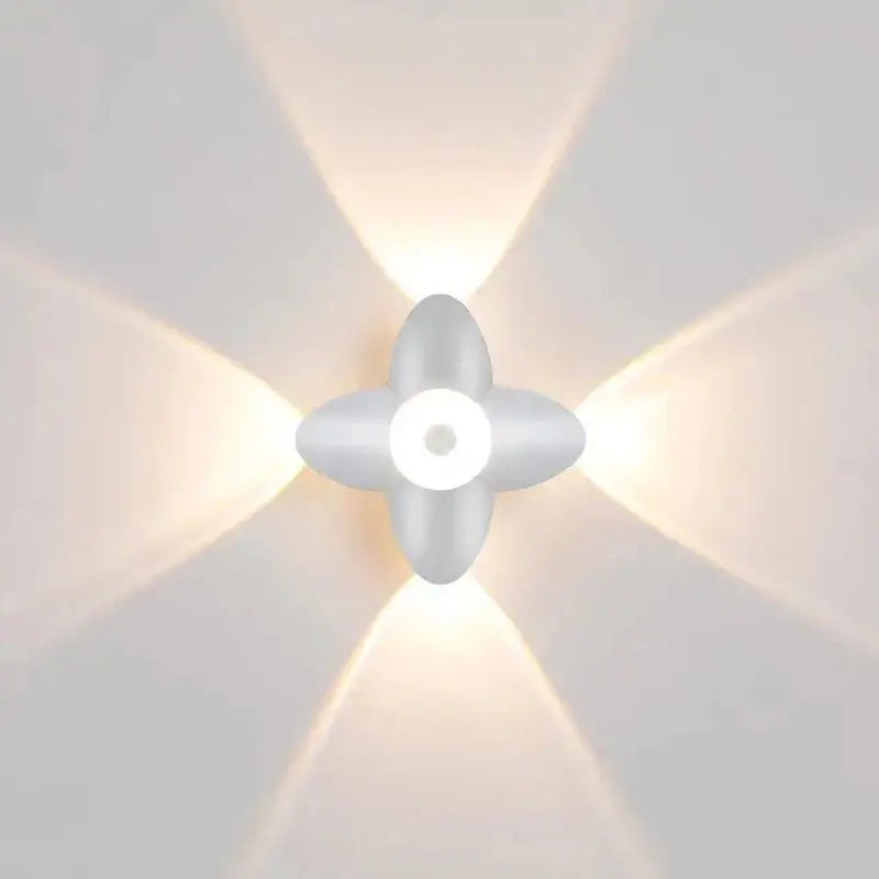 Applique murale design fleur blanche moderne led