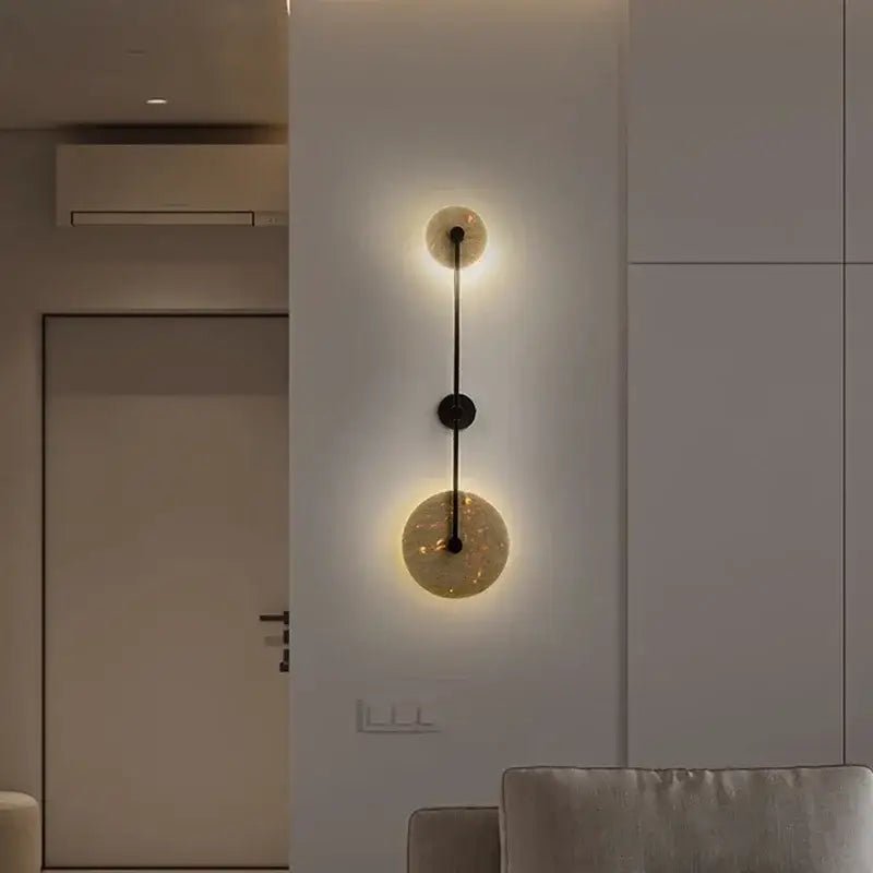 Applique murale design moderne double lumière dorée élégante