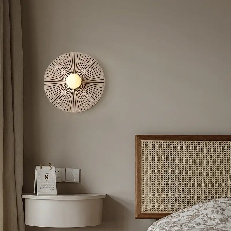 Applique Murale Design Soleil En Bois Et Verre Blanc

