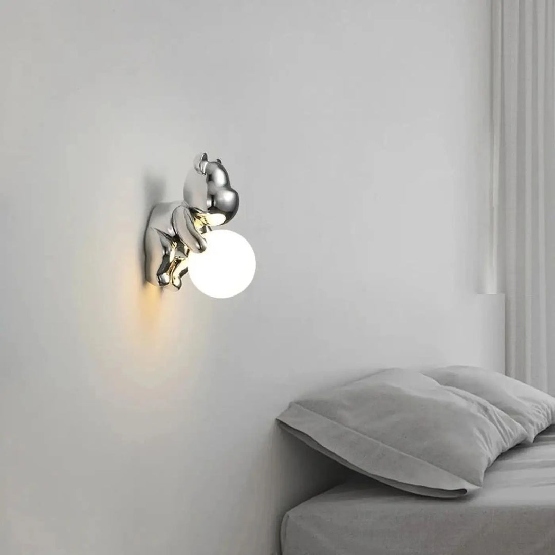Applique murale en chrome brillant en forme de squirrel avec globe blanc rond design moderne teddy