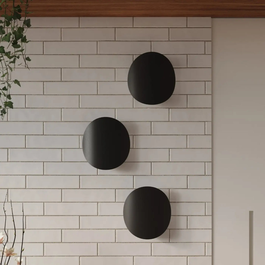 Applique murale noir vue rapprochée dans son décor