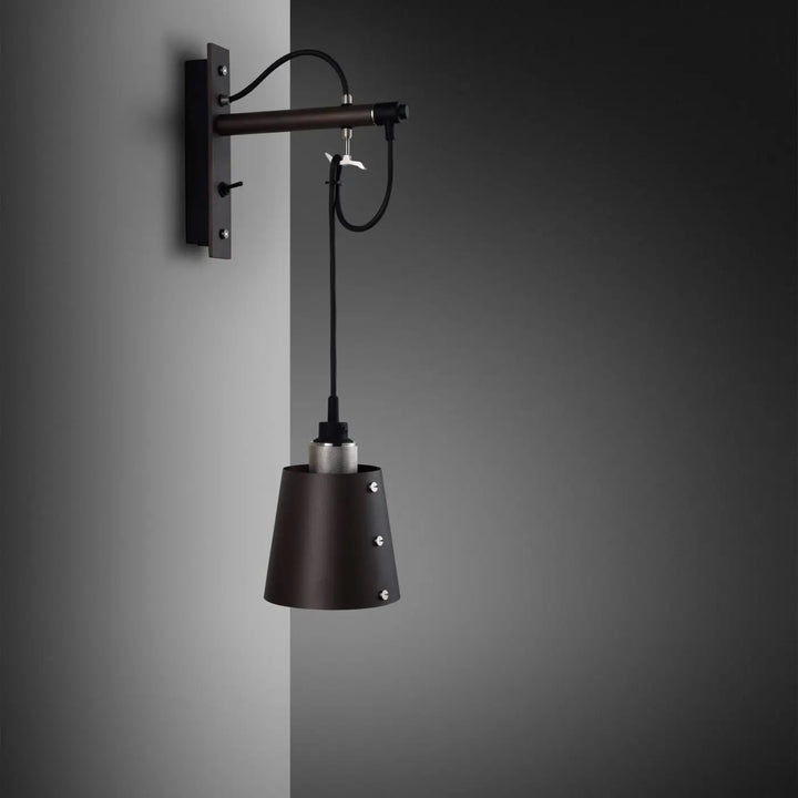 Applique murale Hooked petit modèle Graphite en acier #couleur_argent