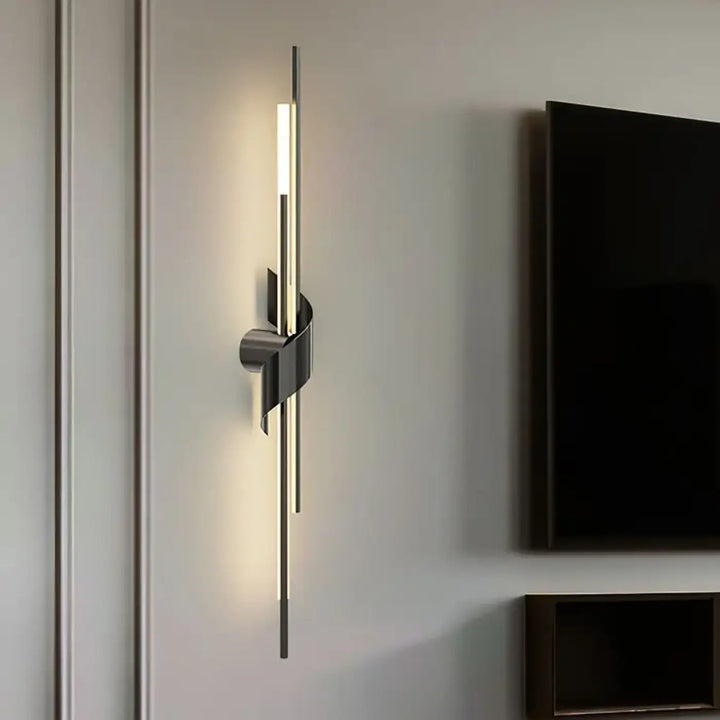 Applique murale led moderne avec cadre en métal noir et bande lumineuse verticale intégrée pour éclairage murale led