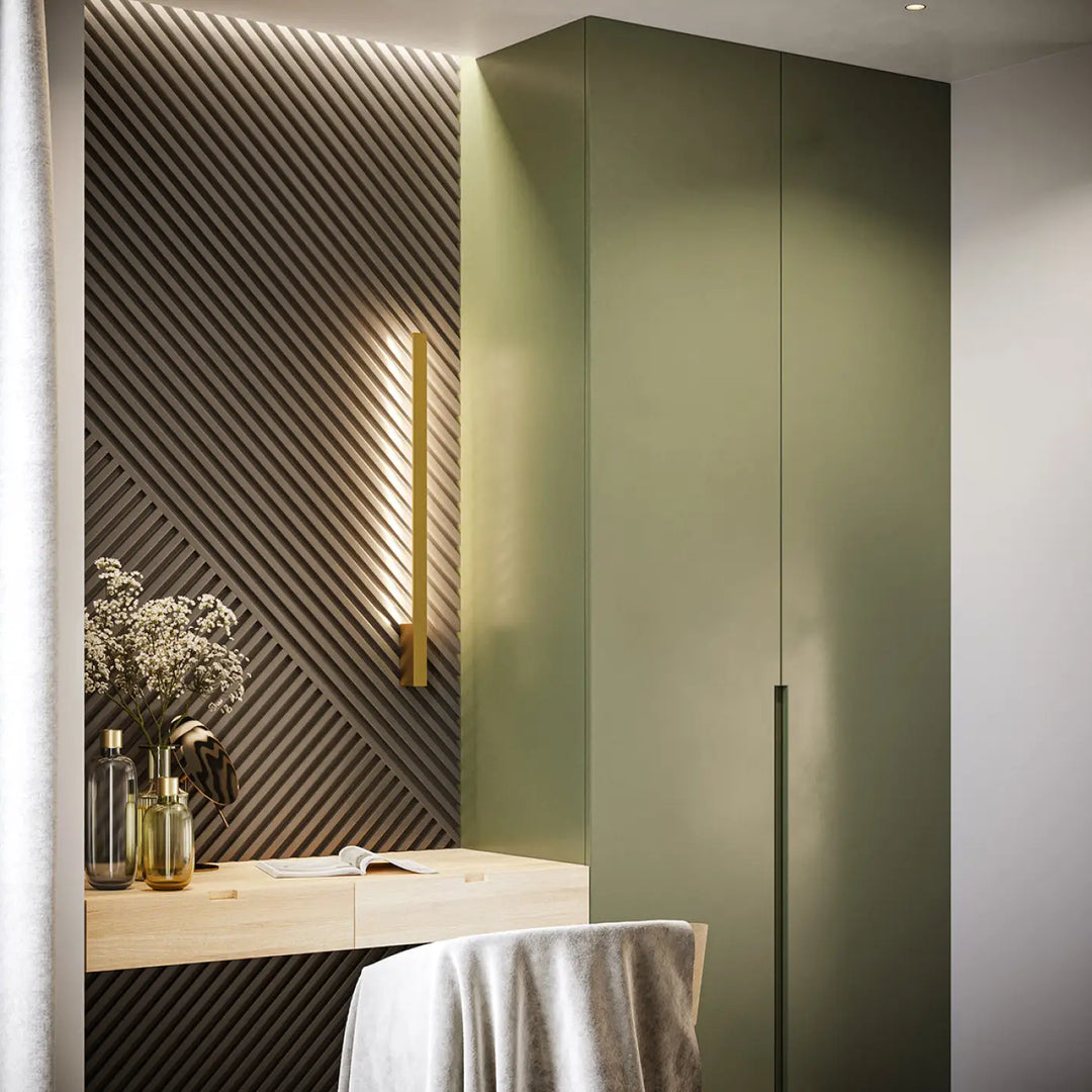 Applique murale lahti s 4000k doré avec module led intégrant un design olive vert mat et poignées verticales fines pour solutions imprévisibles